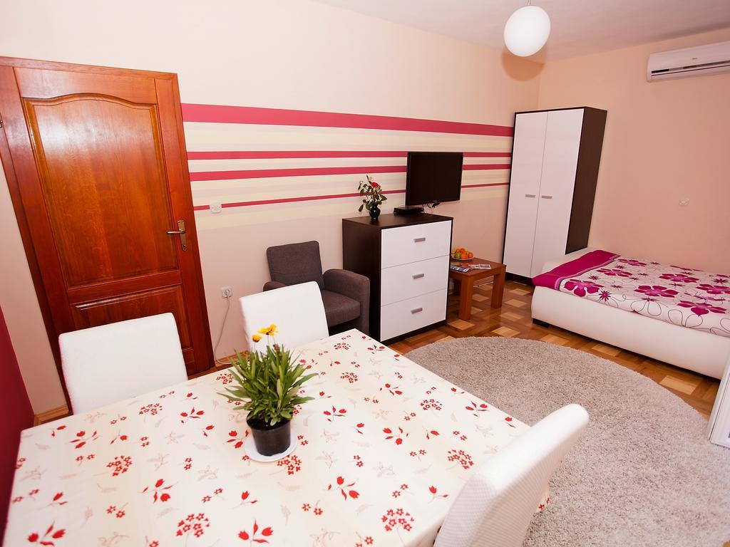Apartment Zadar Diklo Borik Vir Quarto foto